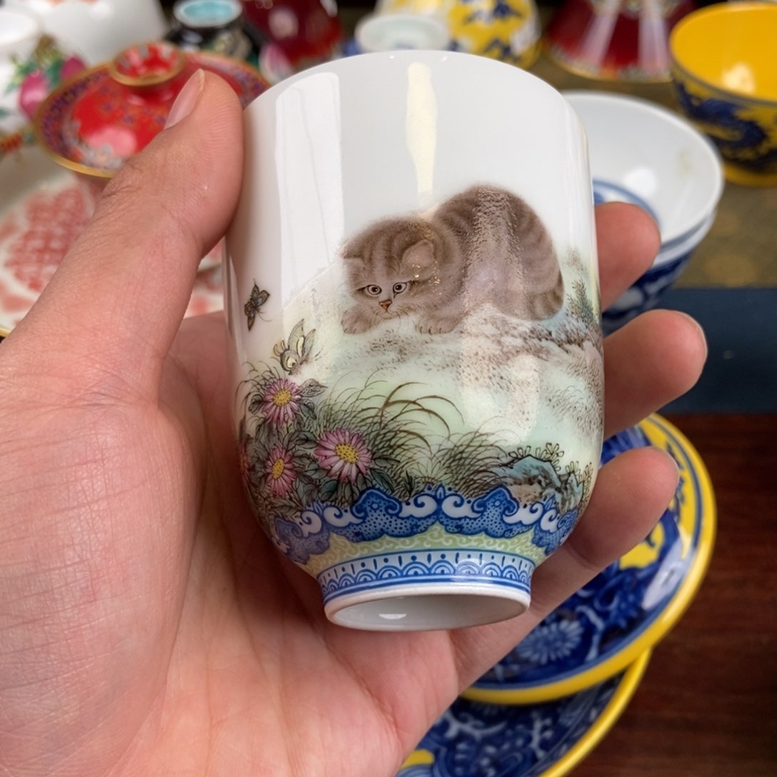 陶瓷艺术家的作品是一种