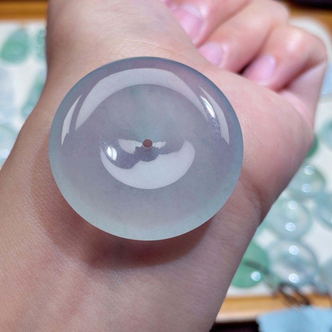 翡翠未镶嵌颈饰扣子