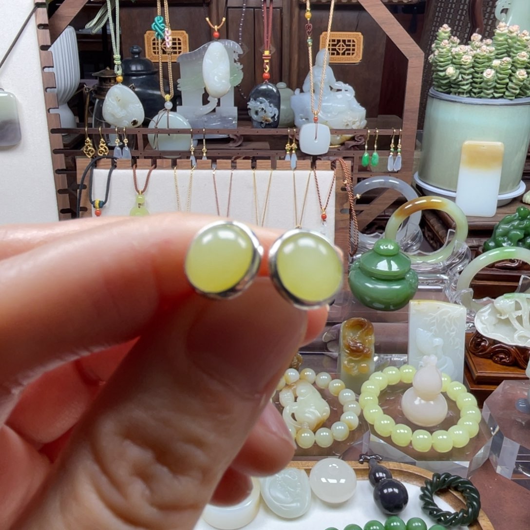 和田玉银S925镶嵌耳饰