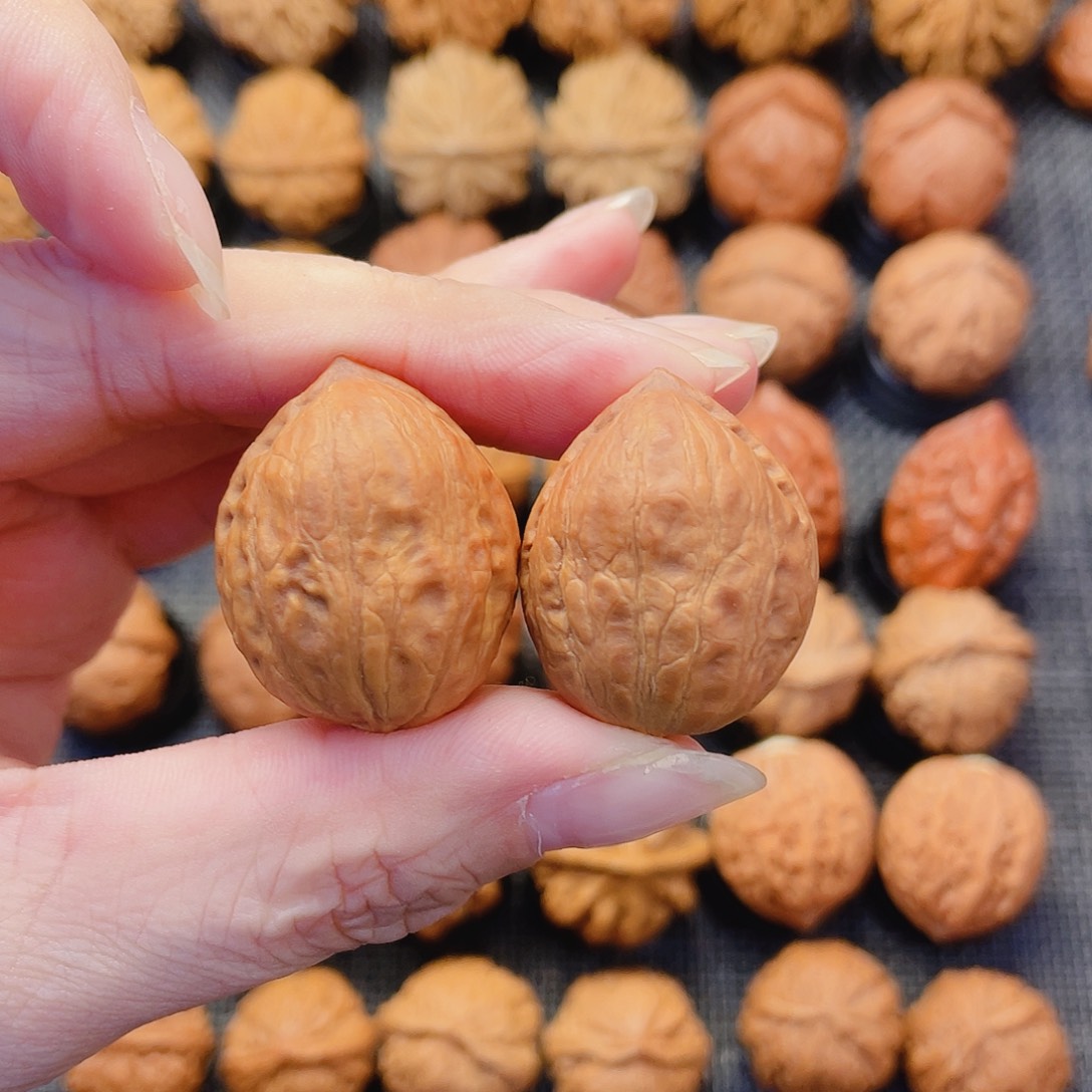 独***涯把件文玩核桃瓜子