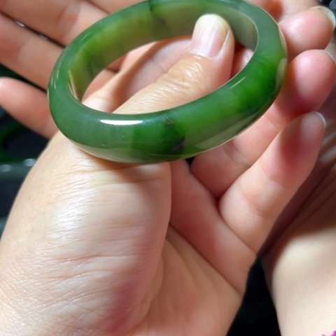 和田玉（碧玉）手镯未镶嵌