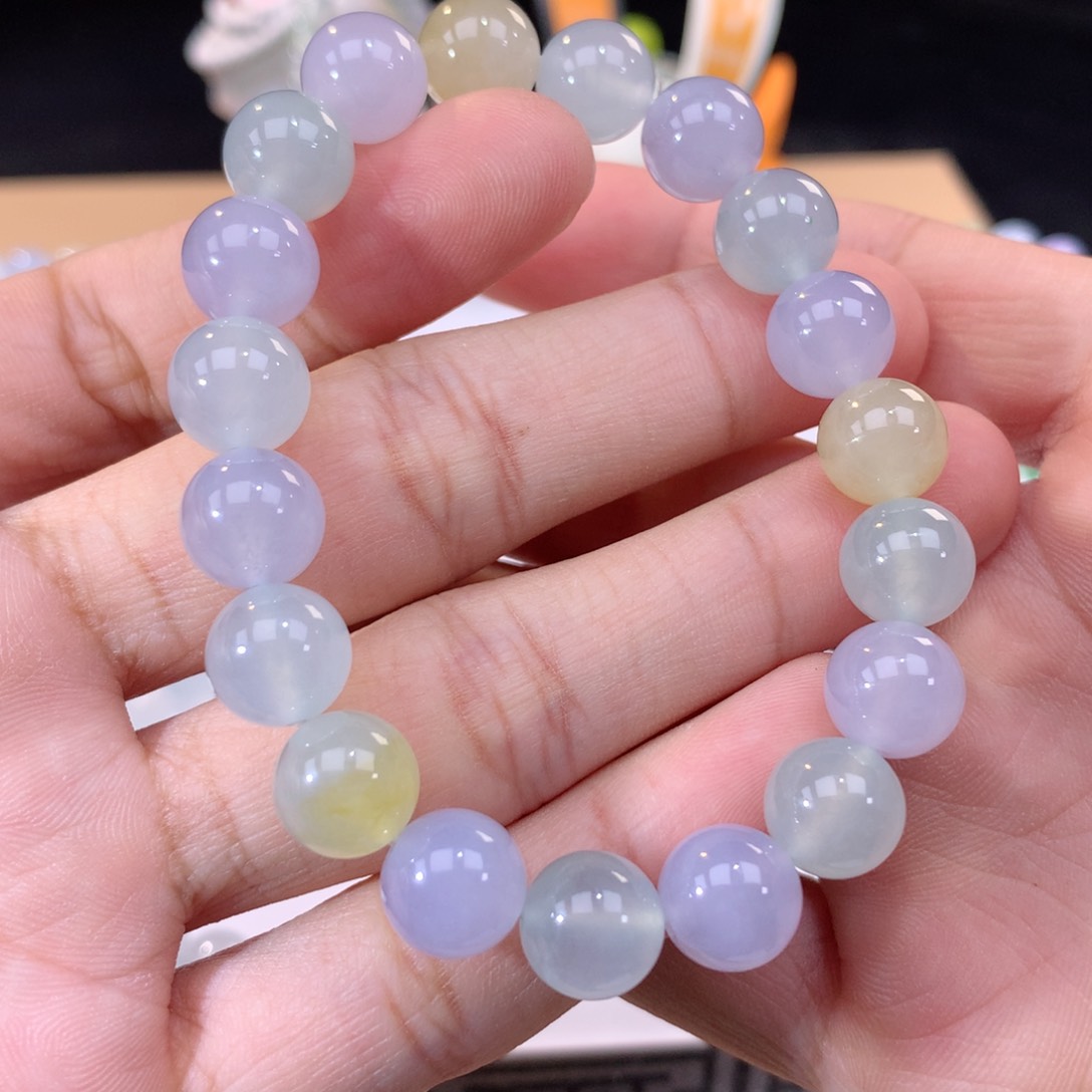 翡翠手链未镶嵌翡翠