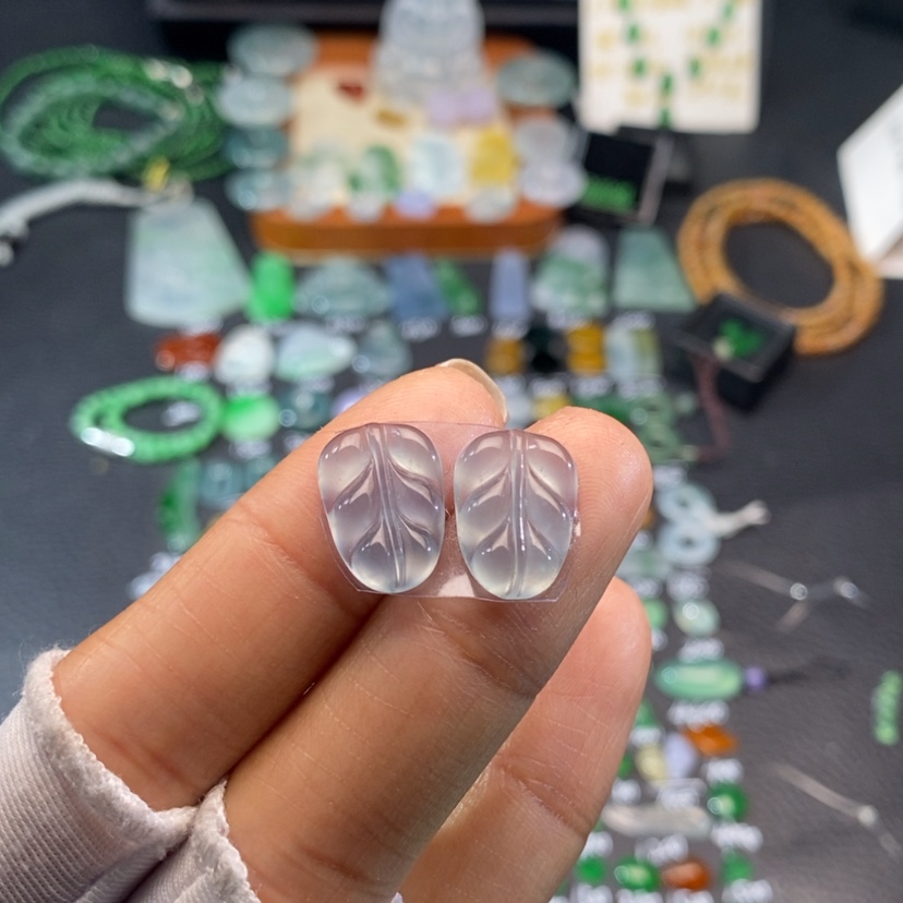 【闪购商品】翡翠挂件未镶嵌叶子