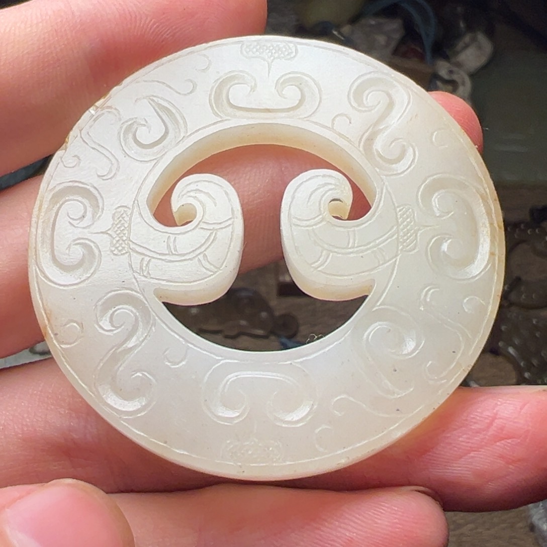 和田玉如图未镶嵌一*鸥