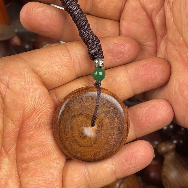 十***一黄花梨/降香黄檀手把件