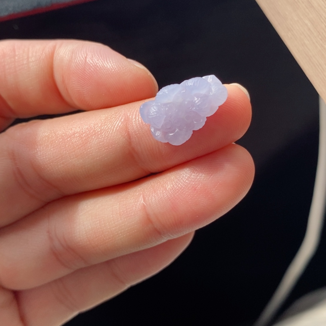 定制翡翠未镶嵌荷花