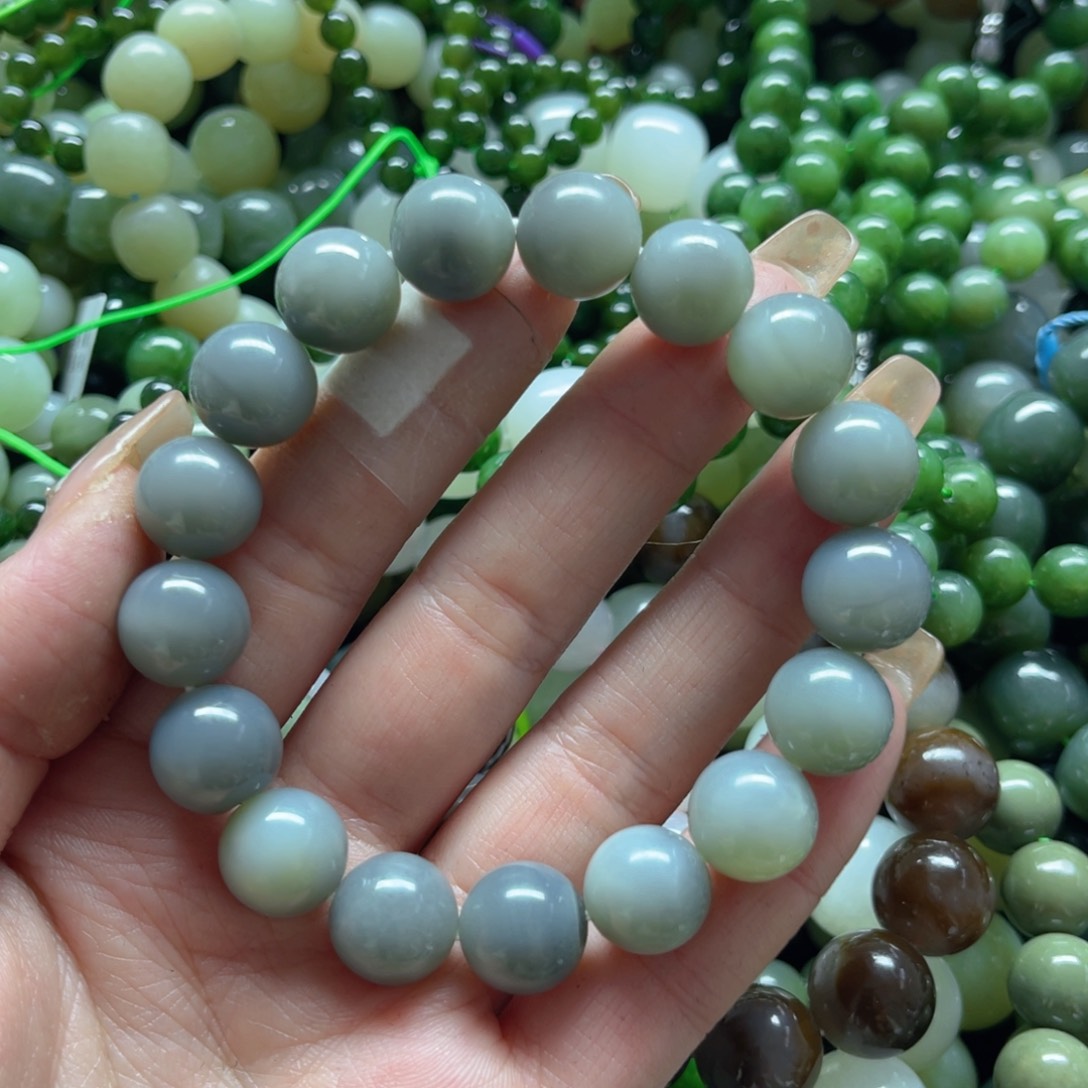 和田玉手链未镶嵌