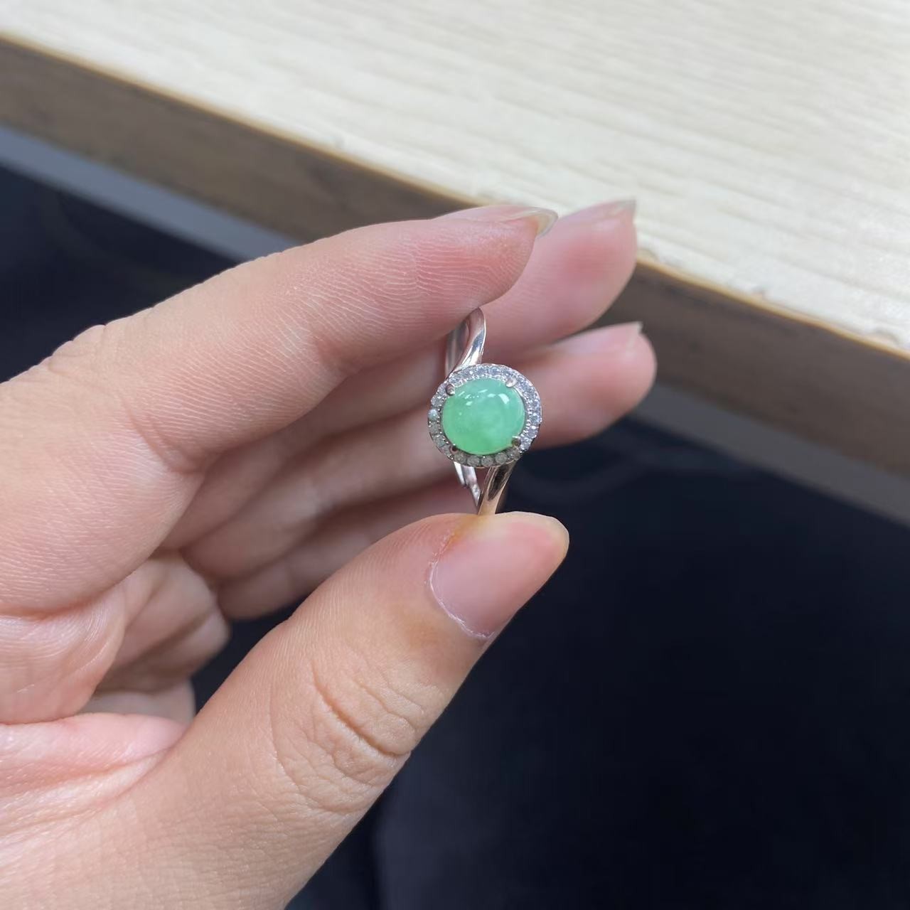 定制翡翠戒指镶嵌97