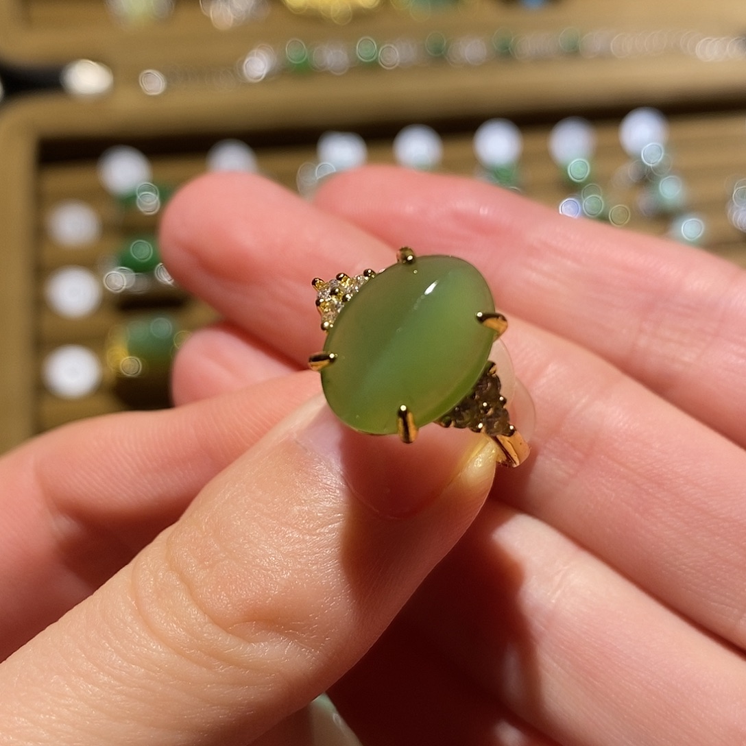 和田玉未镶嵌戒指