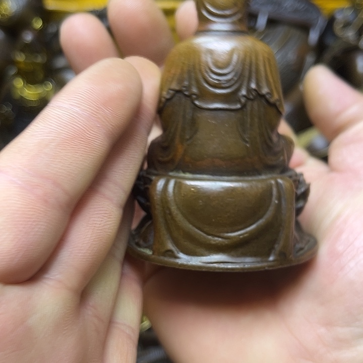 诚信经营精美铜器