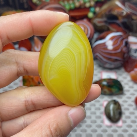 未镶嵌玛瑙/玉髓珠宝奇石