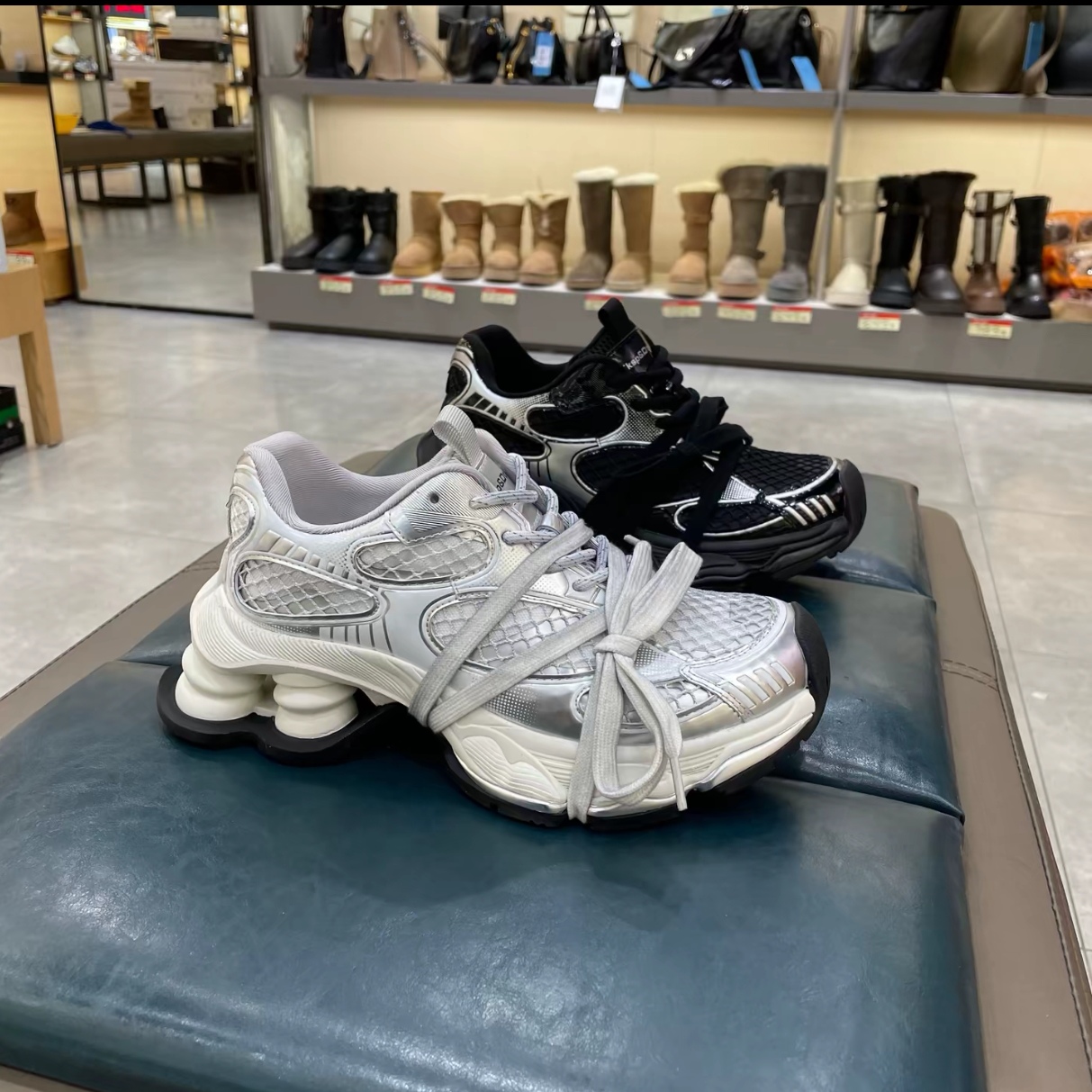 c319-333波斐2025年春季新款潮流做旧厚底老爹鞋机能休闲老爹鞋女