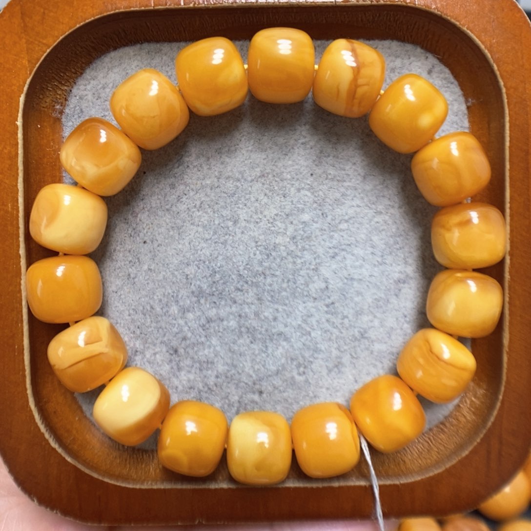 未镶嵌蜜蜡手串蜜蜡