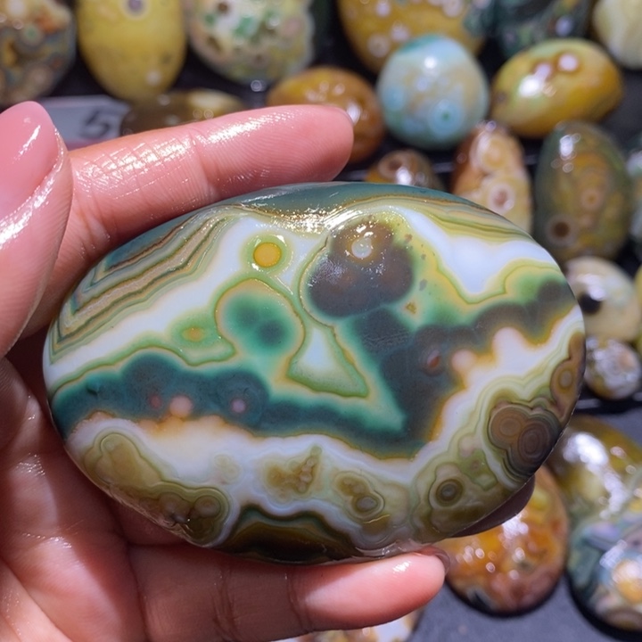 玛瑙/玉髓未镶嵌珠宝半成品146