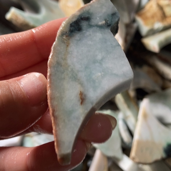 翡翠颈饰未镶嵌天然翡翠