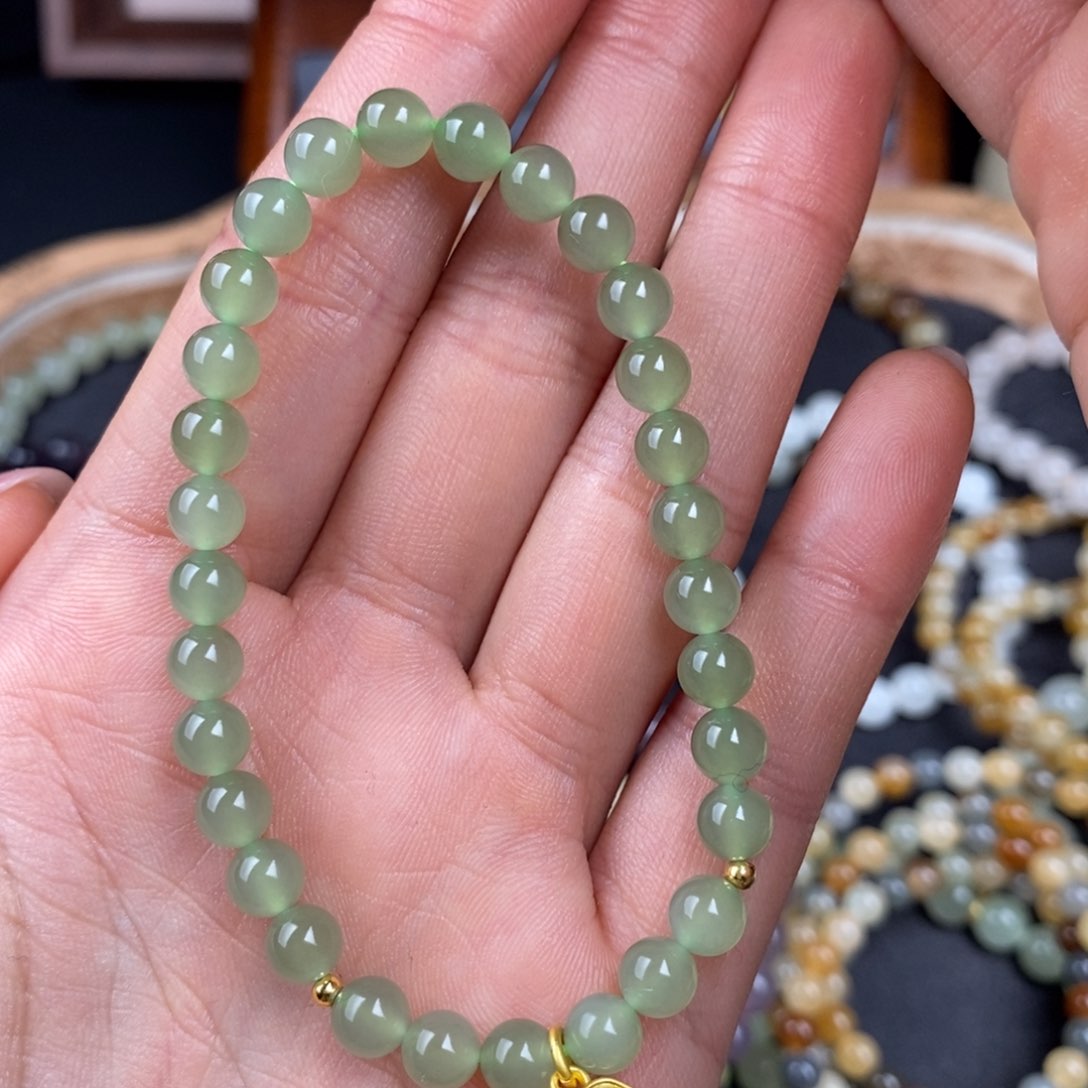 和田玉冰晴猫6mm未镶嵌