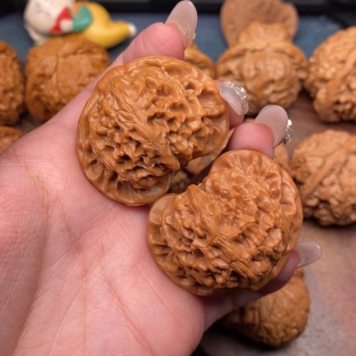 文玩核桃吊坠争****魂全品宫灯43