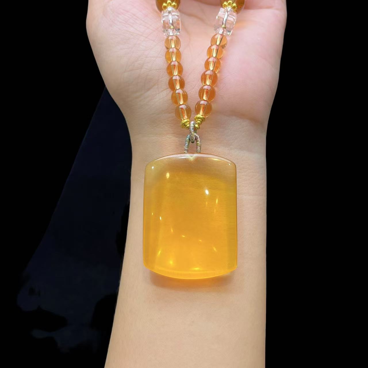 黄水晶吊坠（赠珠链） E11-07