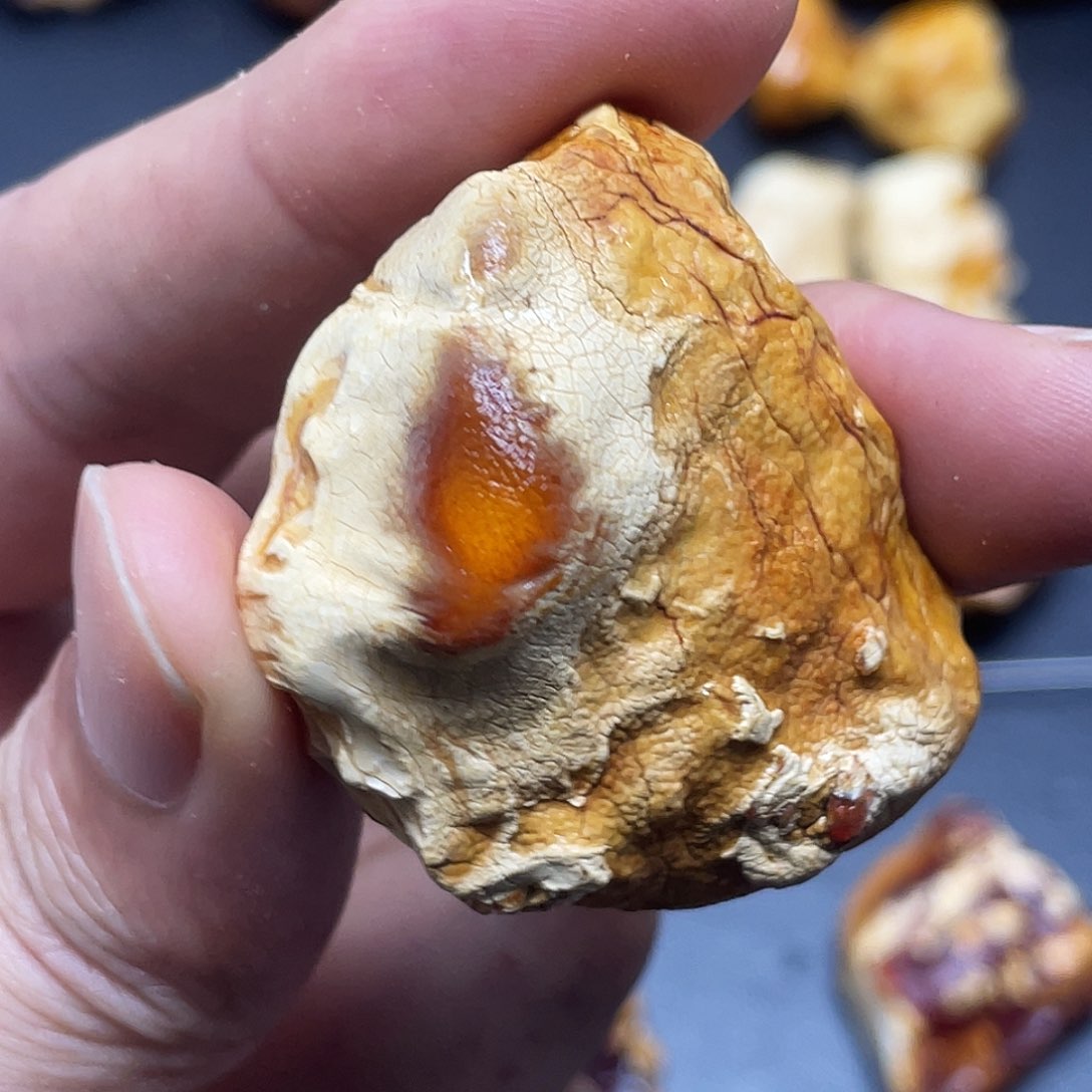 未镶嵌定制琥珀定制