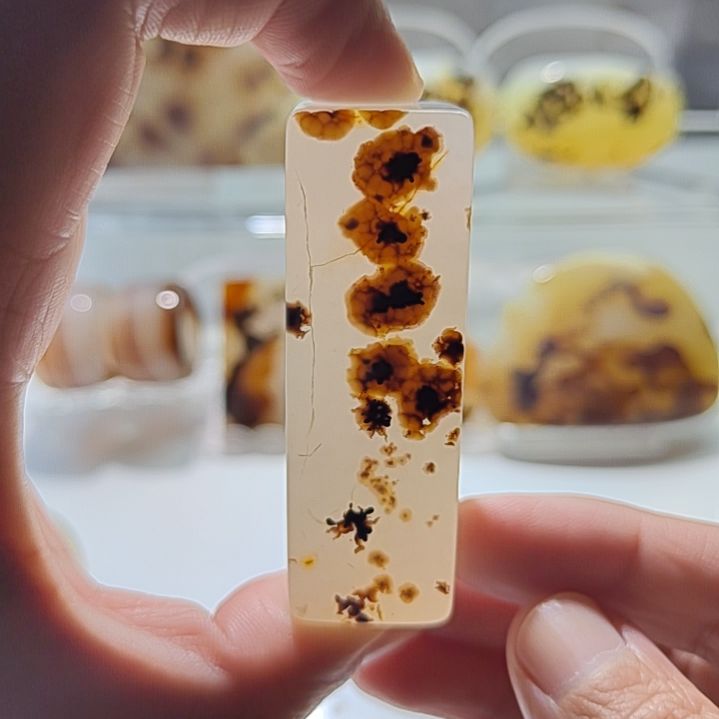 玛瑙/玉髓未镶嵌吊坠(不含链)96号章料