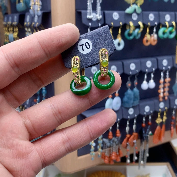 未镶嵌翡翠耳饰转****》耳饰