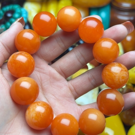 琥珀手串未镶嵌蜜蜡