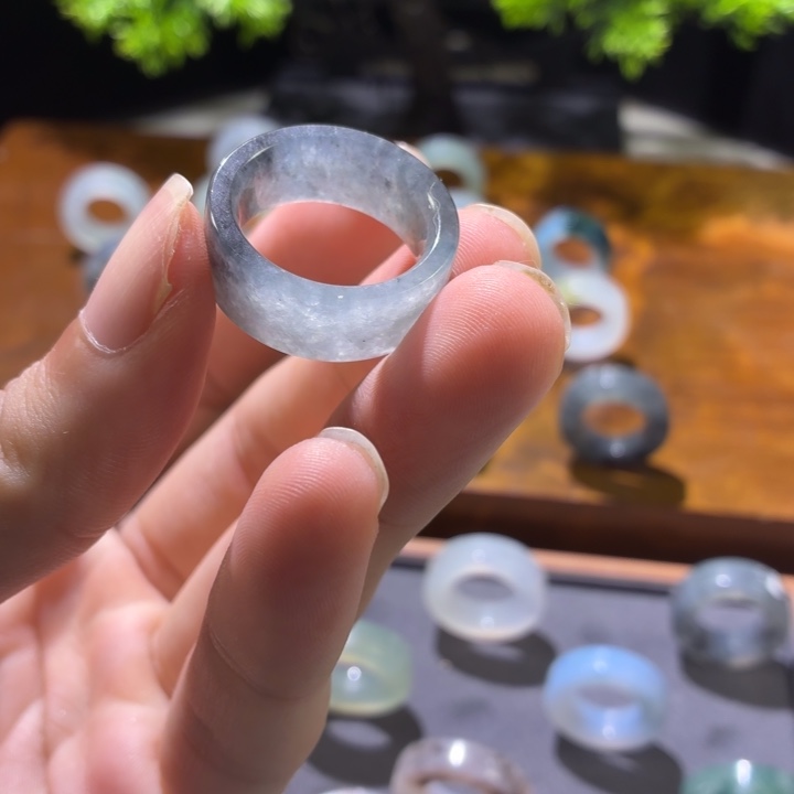 未镶嵌定制翡翠戒指