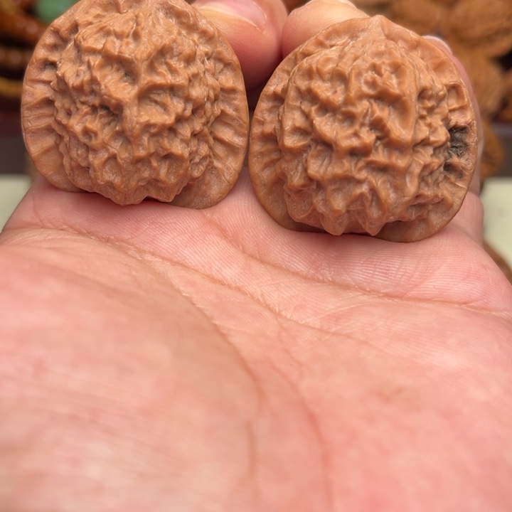 核桃瓷娃娃文玩核桃