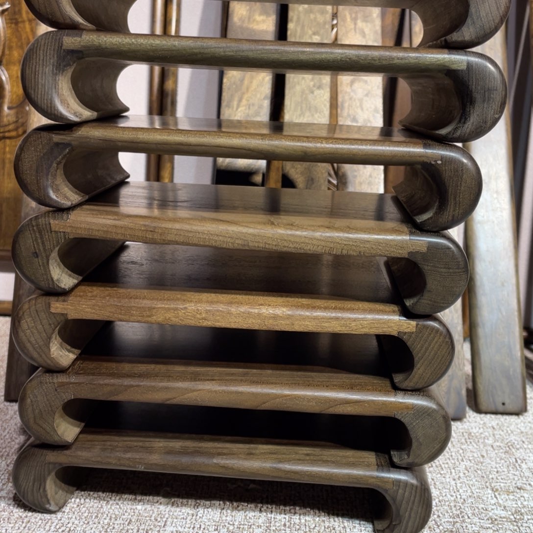 楠木（金丝楠）其他赣****石小底座7个