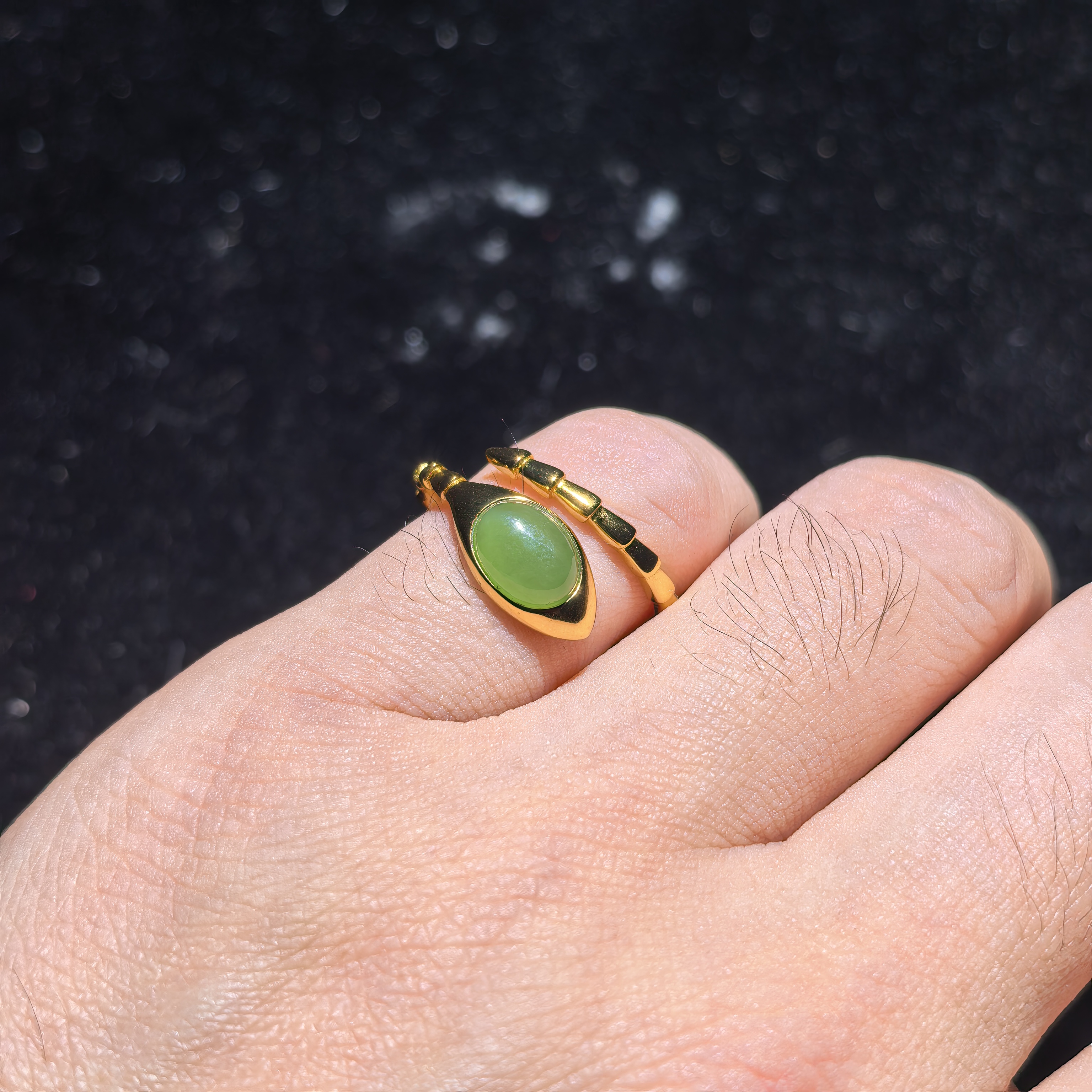 和田碧玉镶嵌925银蛇戒