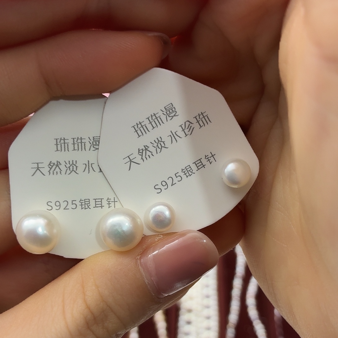 诺***宝淡水珍珠耳饰银S925镶嵌72微暇