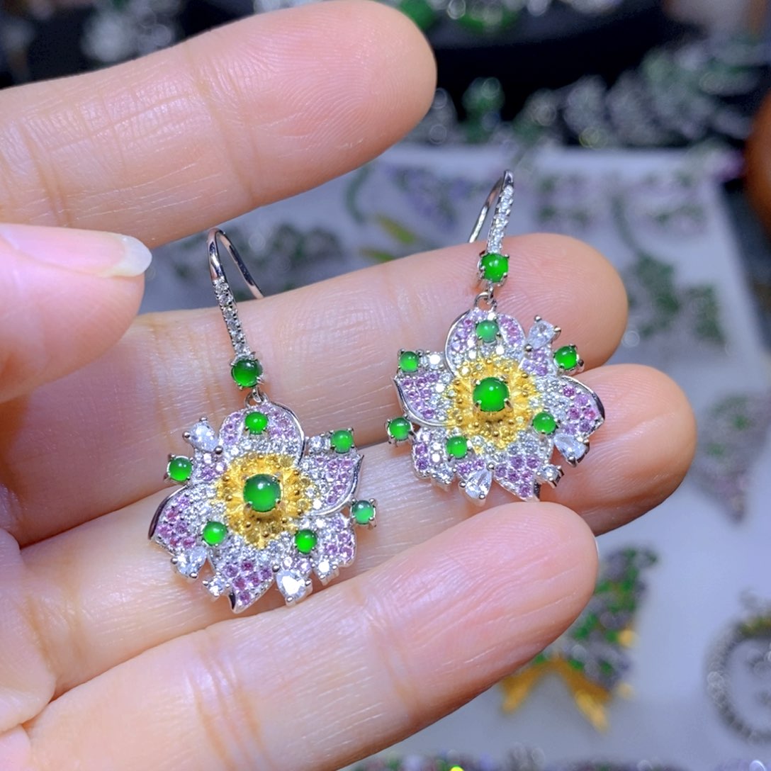 翡翠颈饰银S925镶嵌天然翡翠