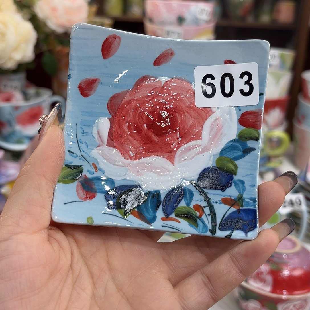 瓷片这一个是一家集