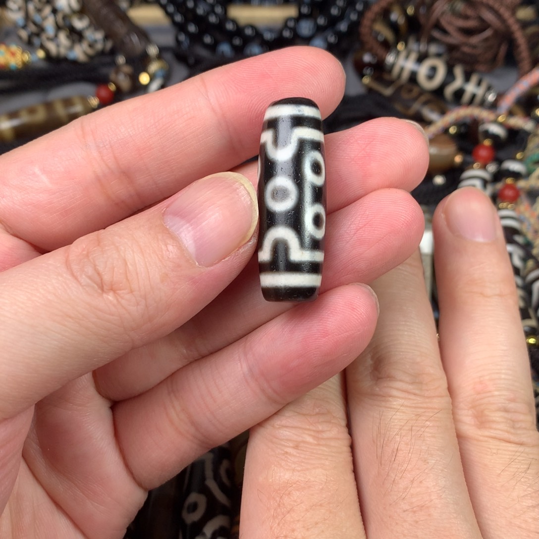 何***必玛瑙/玉髓合金珠宝半成品