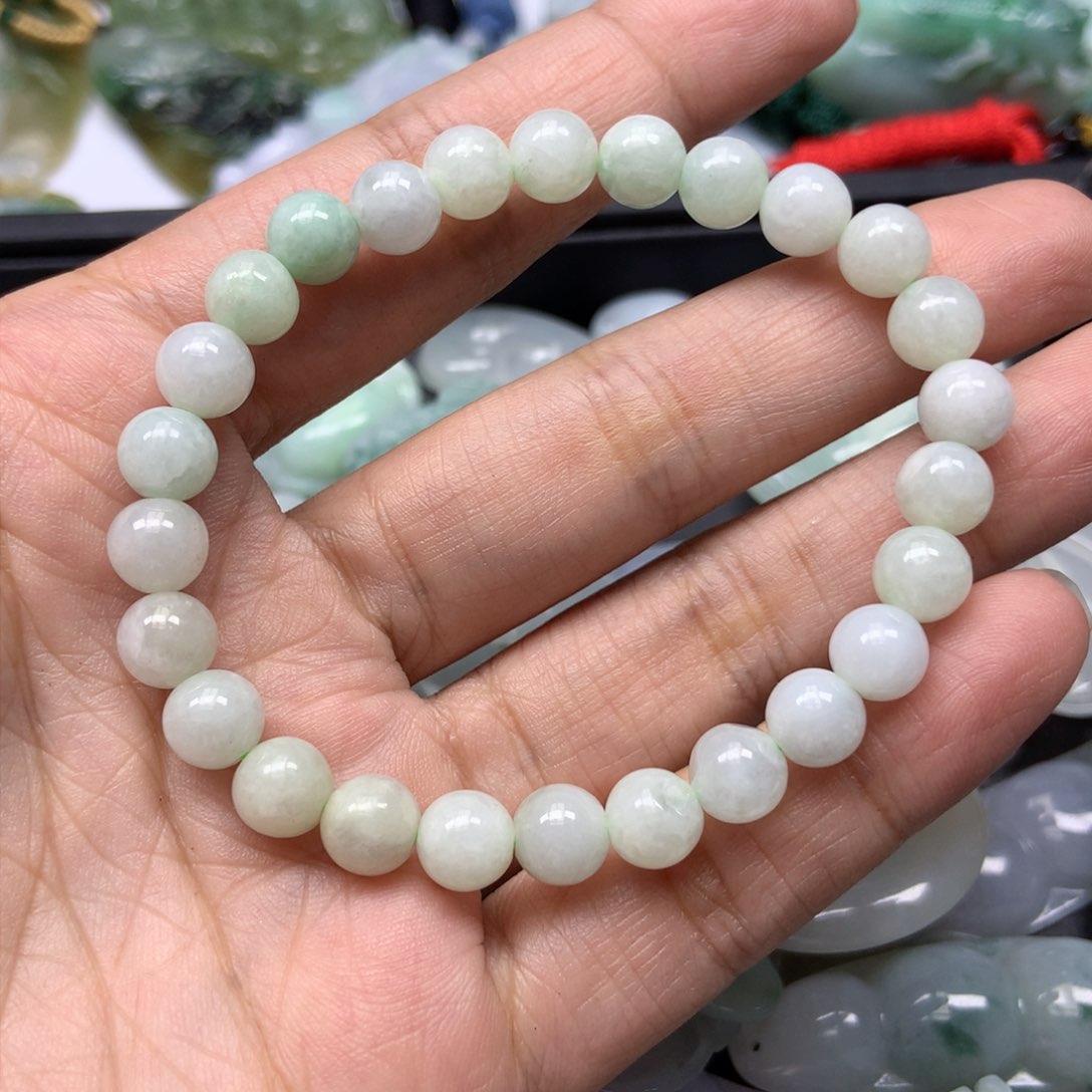 翡翠颈饰未镶嵌天然翡翠