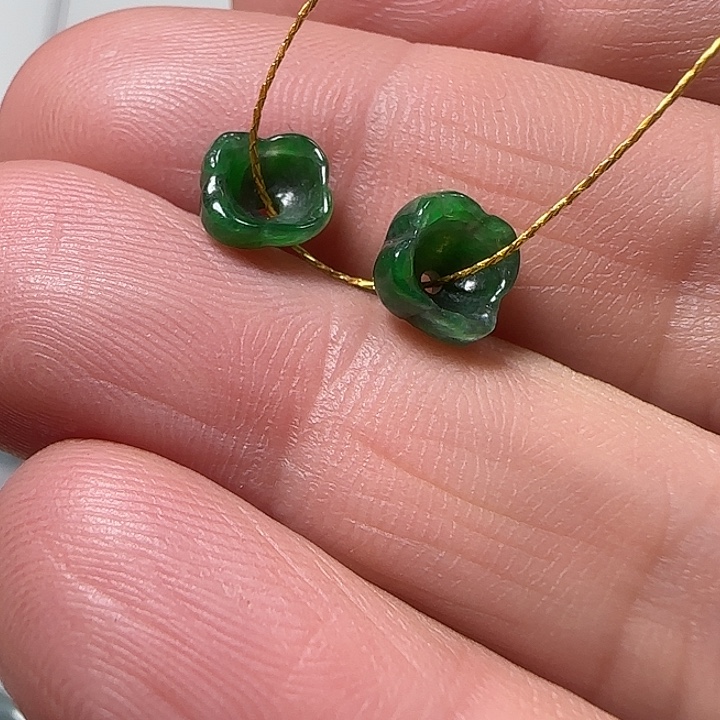 翡翠未镶嵌颈饰天然缅甸翡翠碗莲一对