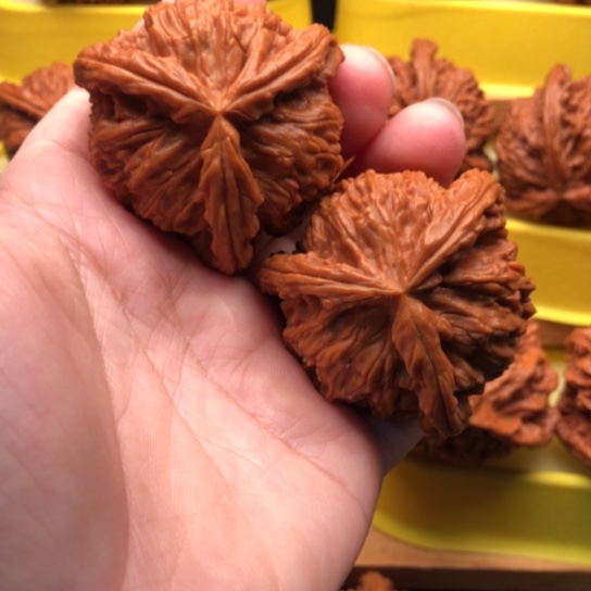 贾****吊坠文玩核桃核桃