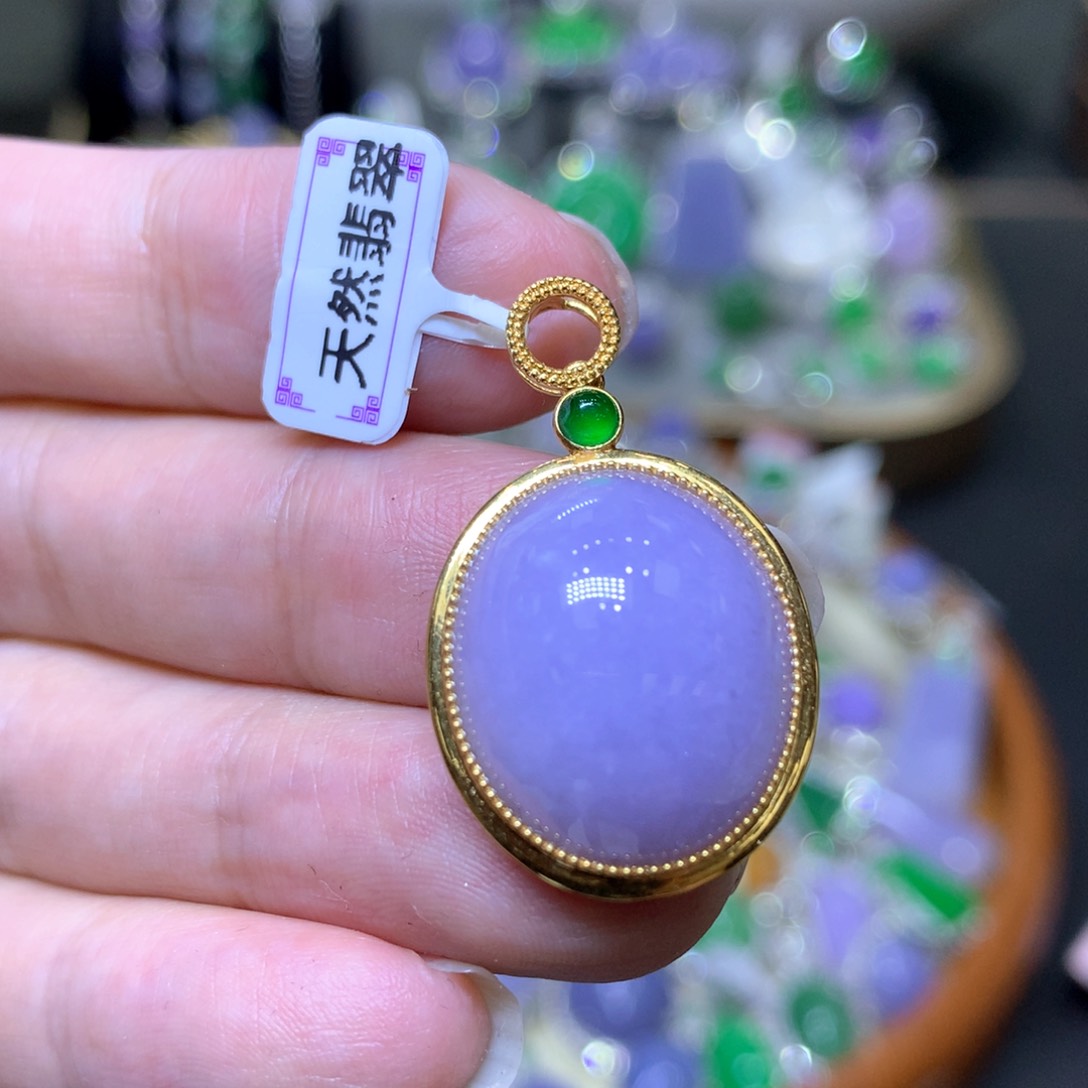 【闪购商品】翡翠颈饰18K金镶嵌翡翠吊坠项链