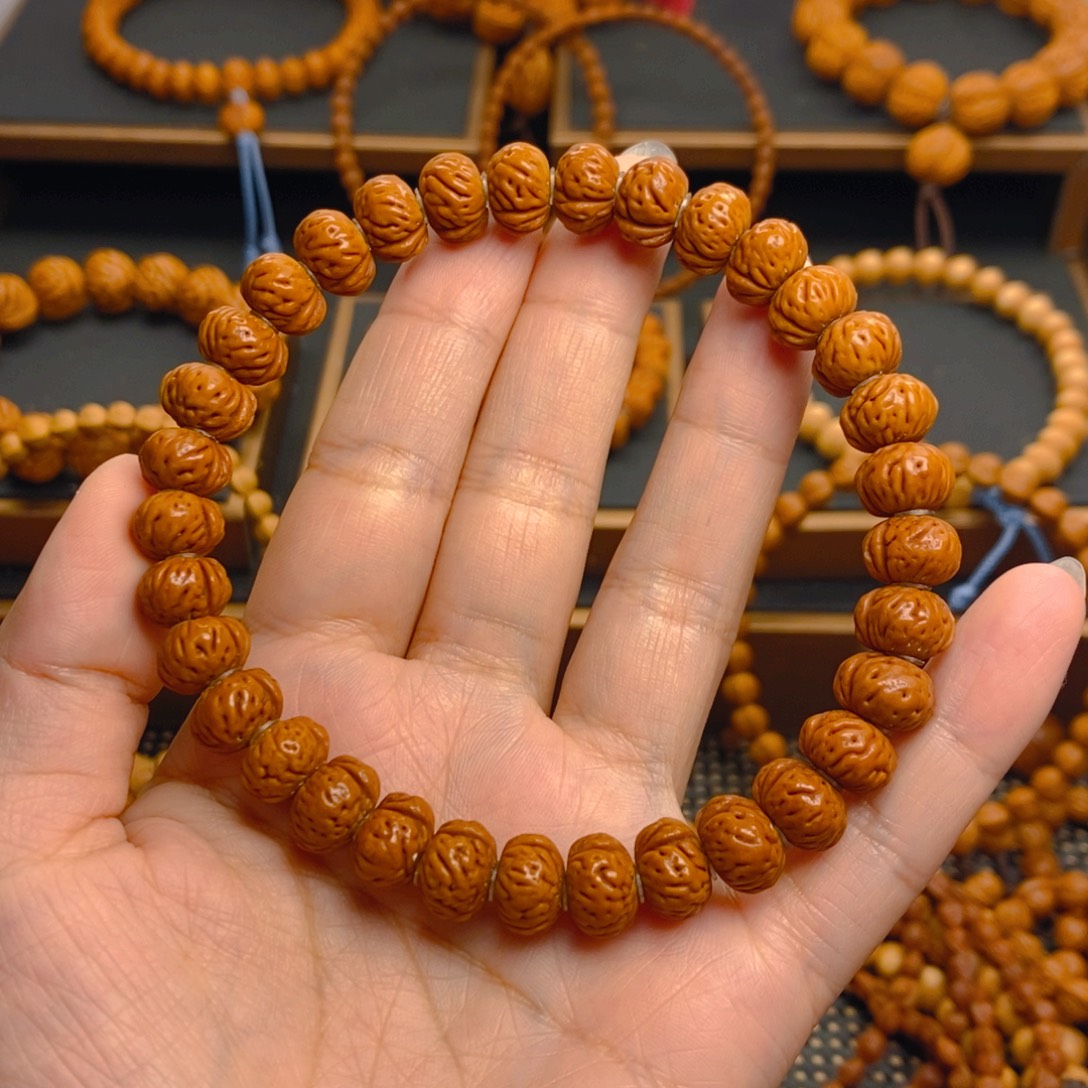 L***a吊坠桃核秦岭森林11