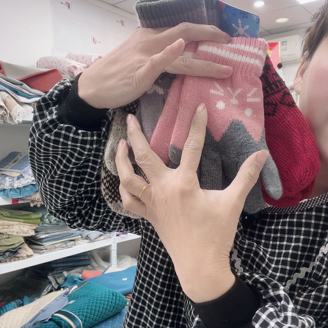 雪尼尔聚酯纤维快乐大本营在这里是什么