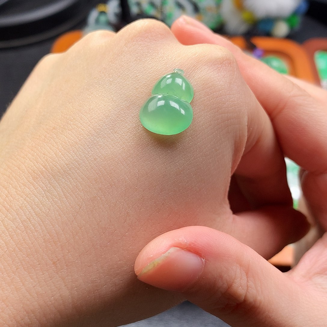 吊坠(不含链)未镶嵌翡翠葫芦