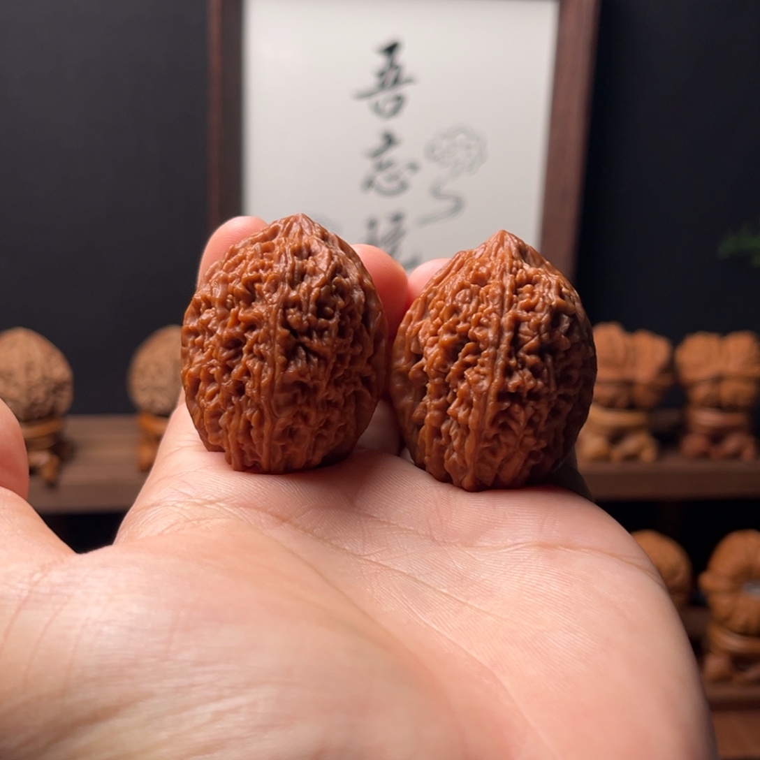 核桃40mm全品大蒜头
