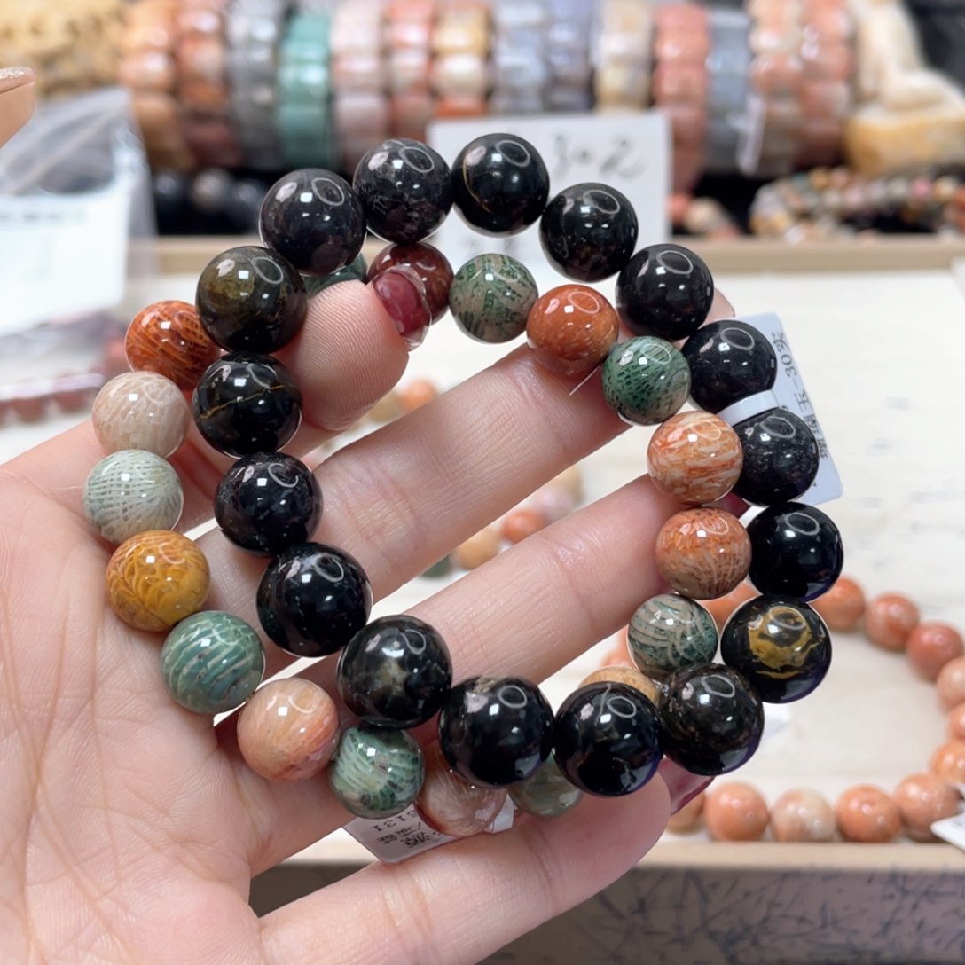 硅化珊瑚（珊瑚玉）手链未镶嵌凡*凡990