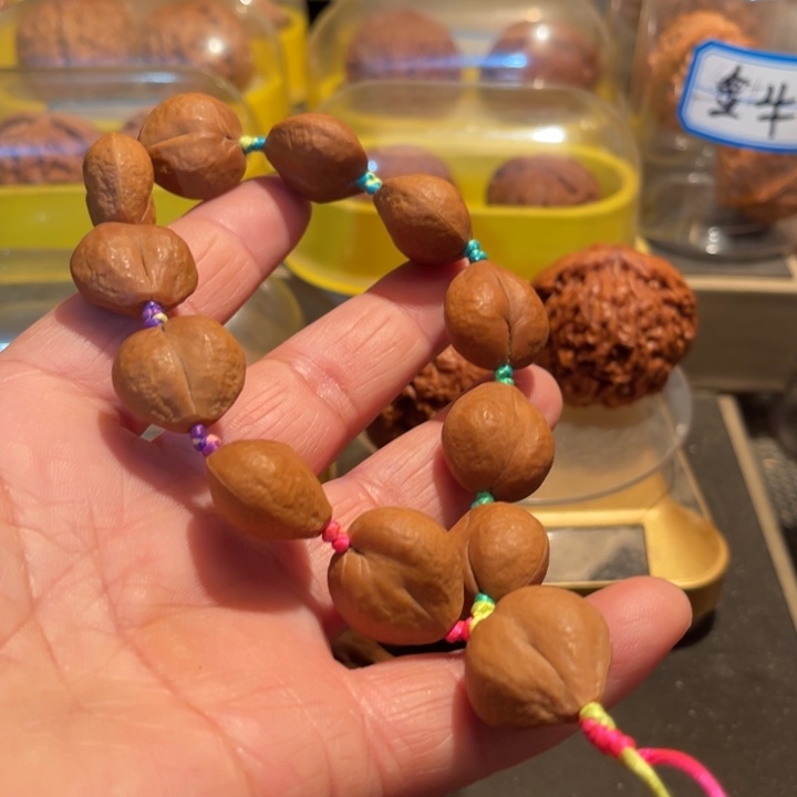 文玩核桃把件手串