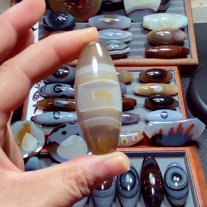 玛瑙/玉髓珠宝奇石未镶嵌风***后