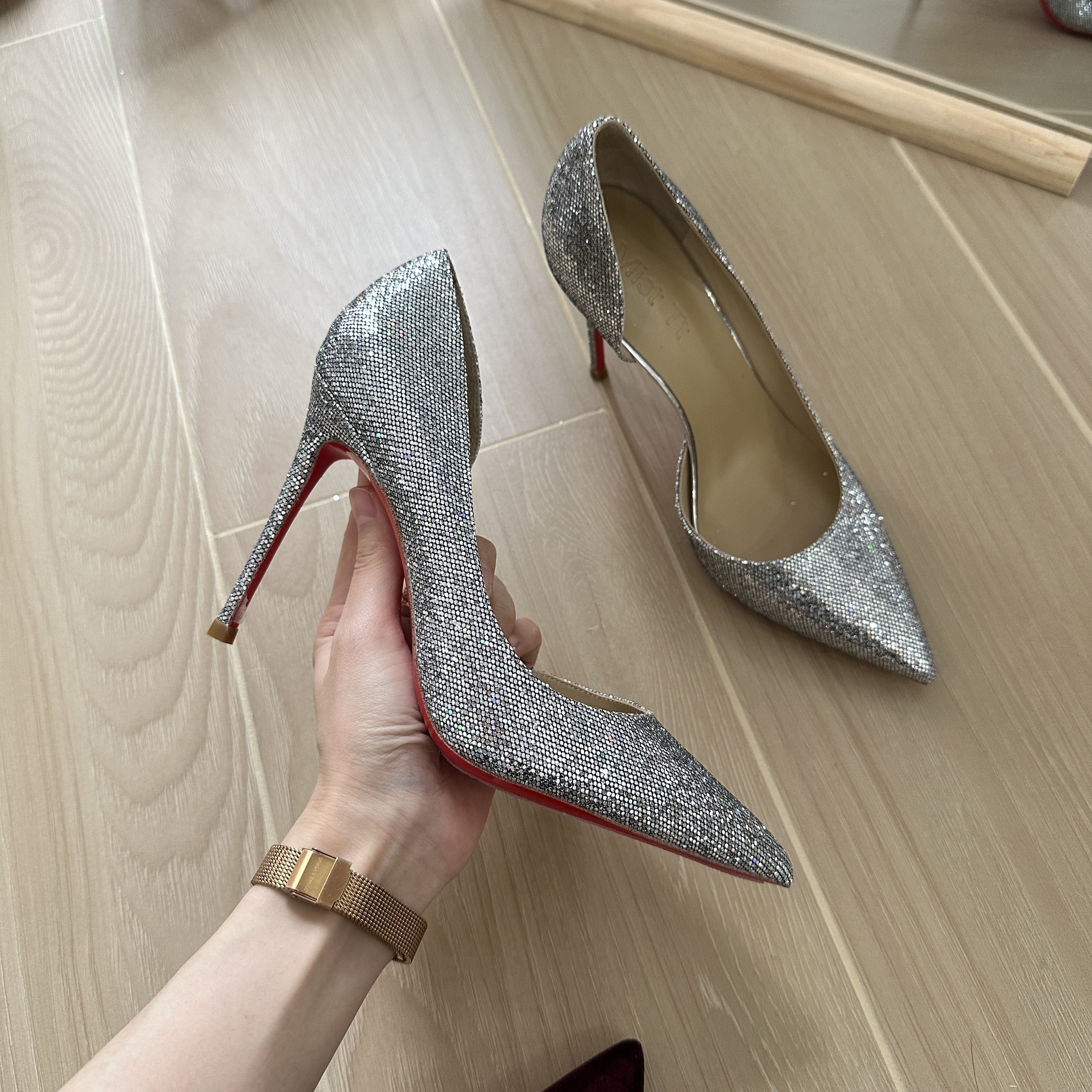 【Mist Tt 】亮片银 气质绝美2025年秋冬新款高跟鞋细跟尖头女鞋