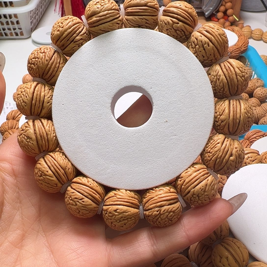 吊坠桃核龙鳞苹果