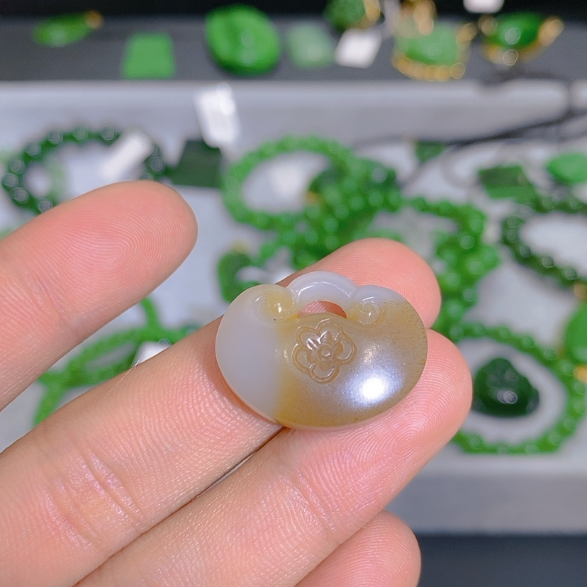 【闪购商品】和田玉颈饰未镶嵌