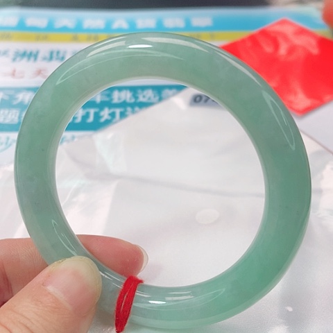 翡翠手镯未镶嵌0742号