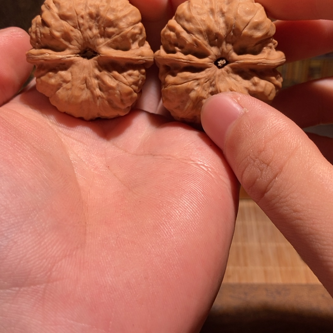 瞢***澤文玩核桃吊坠蛤蟆头D33